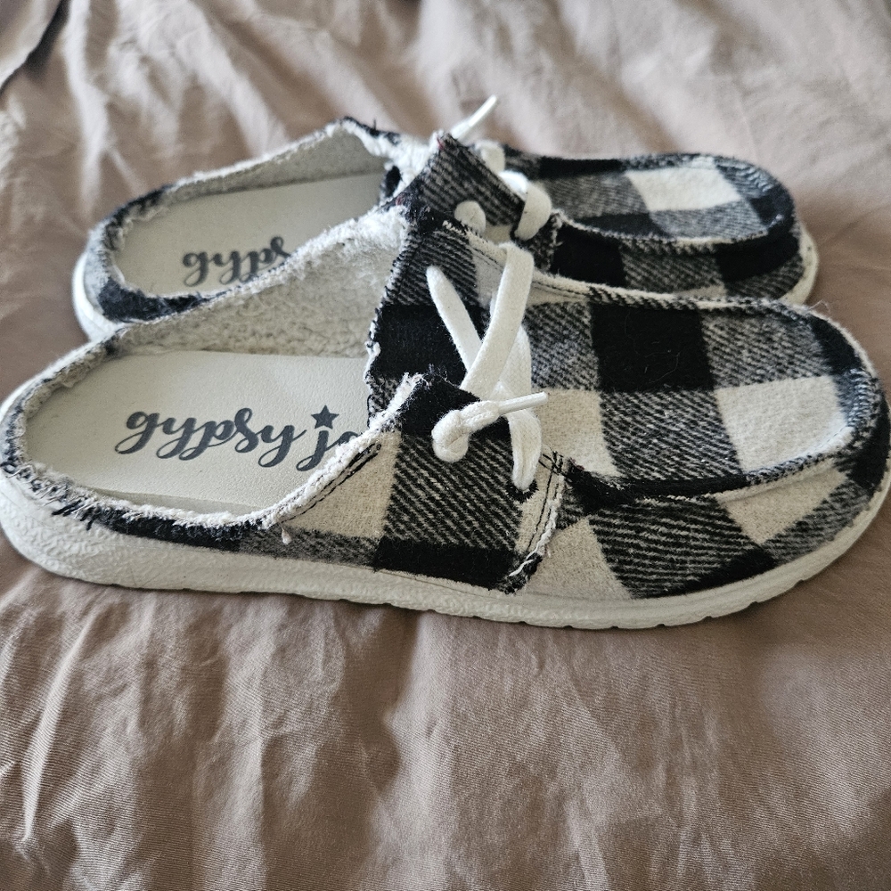 Gypsy Jazz Black Buffalo Plaid Slip On Shoes Size 7